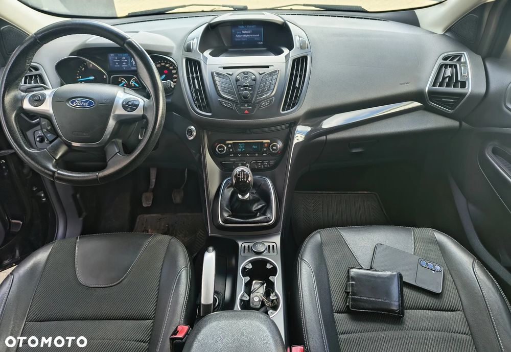 Ford Kuga 2.0 TDCi 2x4 Titanium - 11