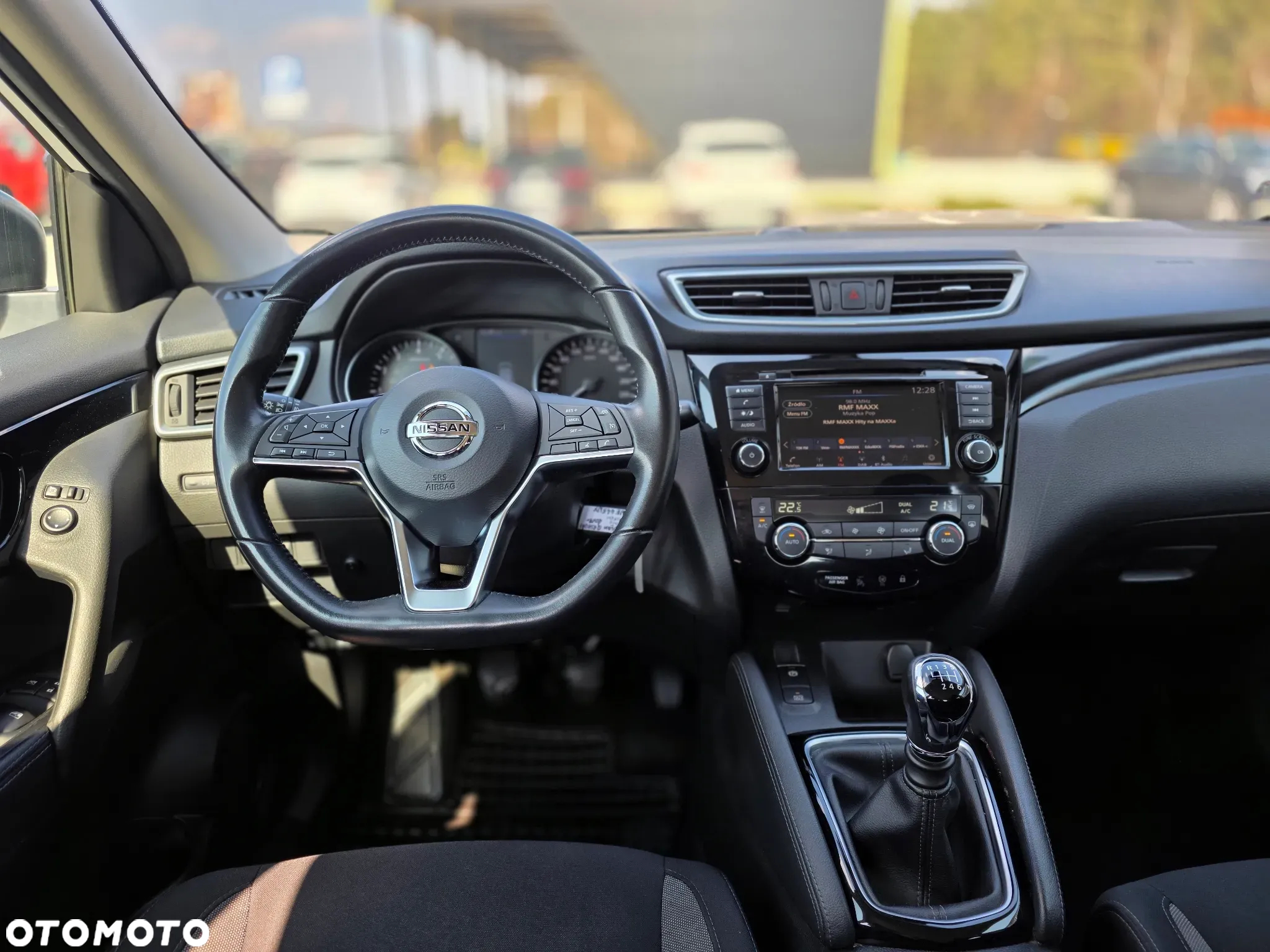 Nissan Qashqai 1.3 DIG-T N-Connecta - 25