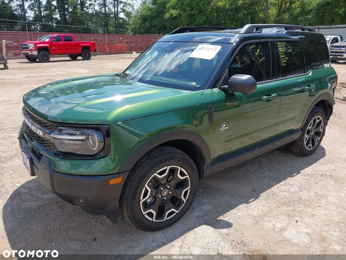 Ford Bronco - 3