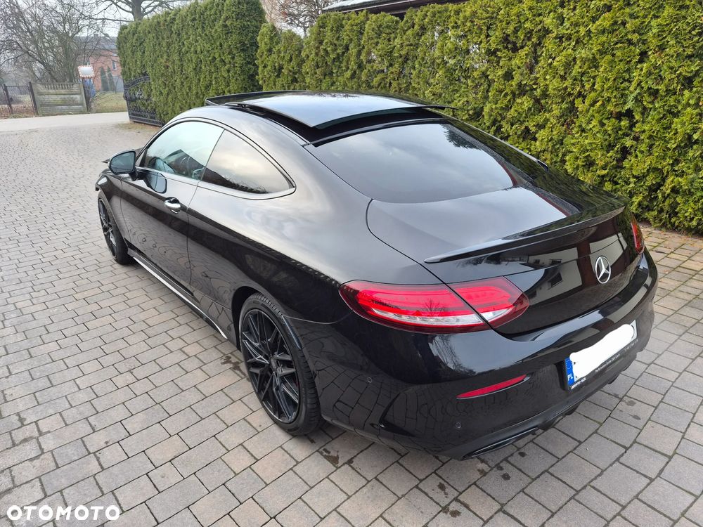 Mercedes-Benz Klasa C 300 4Matic 9G-TRONIC - 4