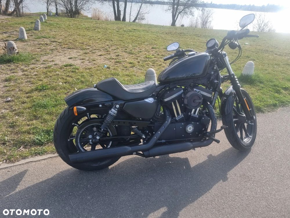 Harley-Davidson Sportster Iron 883 - 16