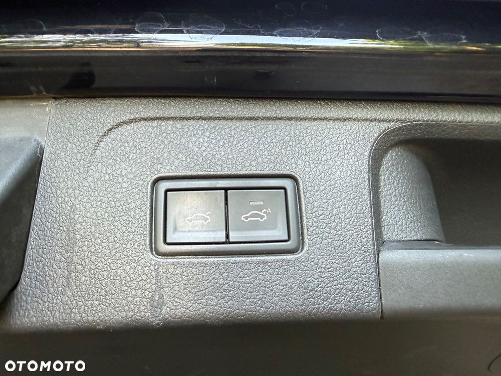 Volkswagen Passat - 14
