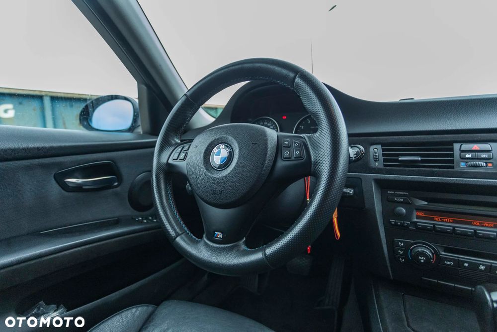 BMW Seria 3 - 21