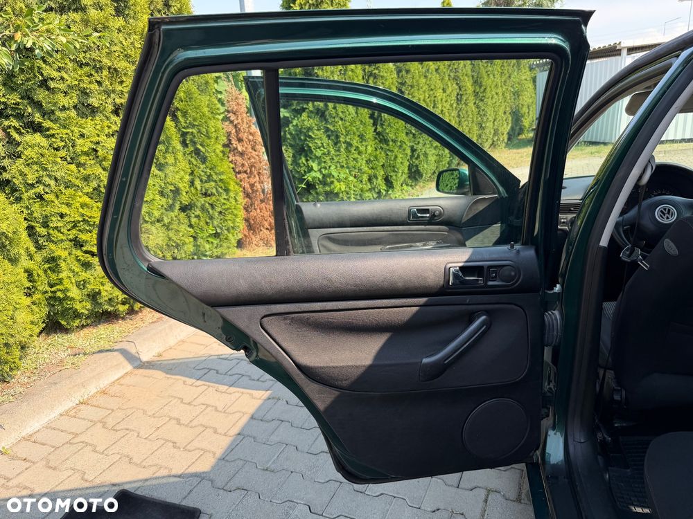 Volkswagen Golf - 19