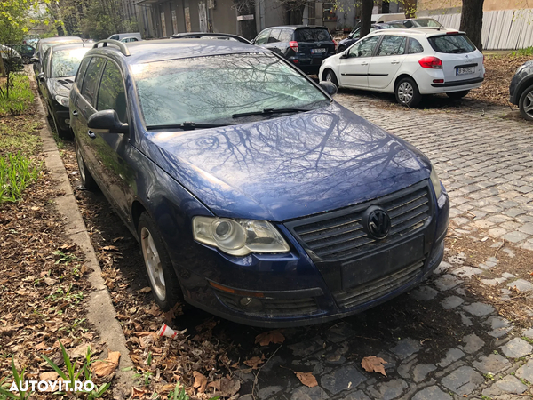 Dezmembrez VW Volkswagen Passat B6 break albastru BMP 2007
