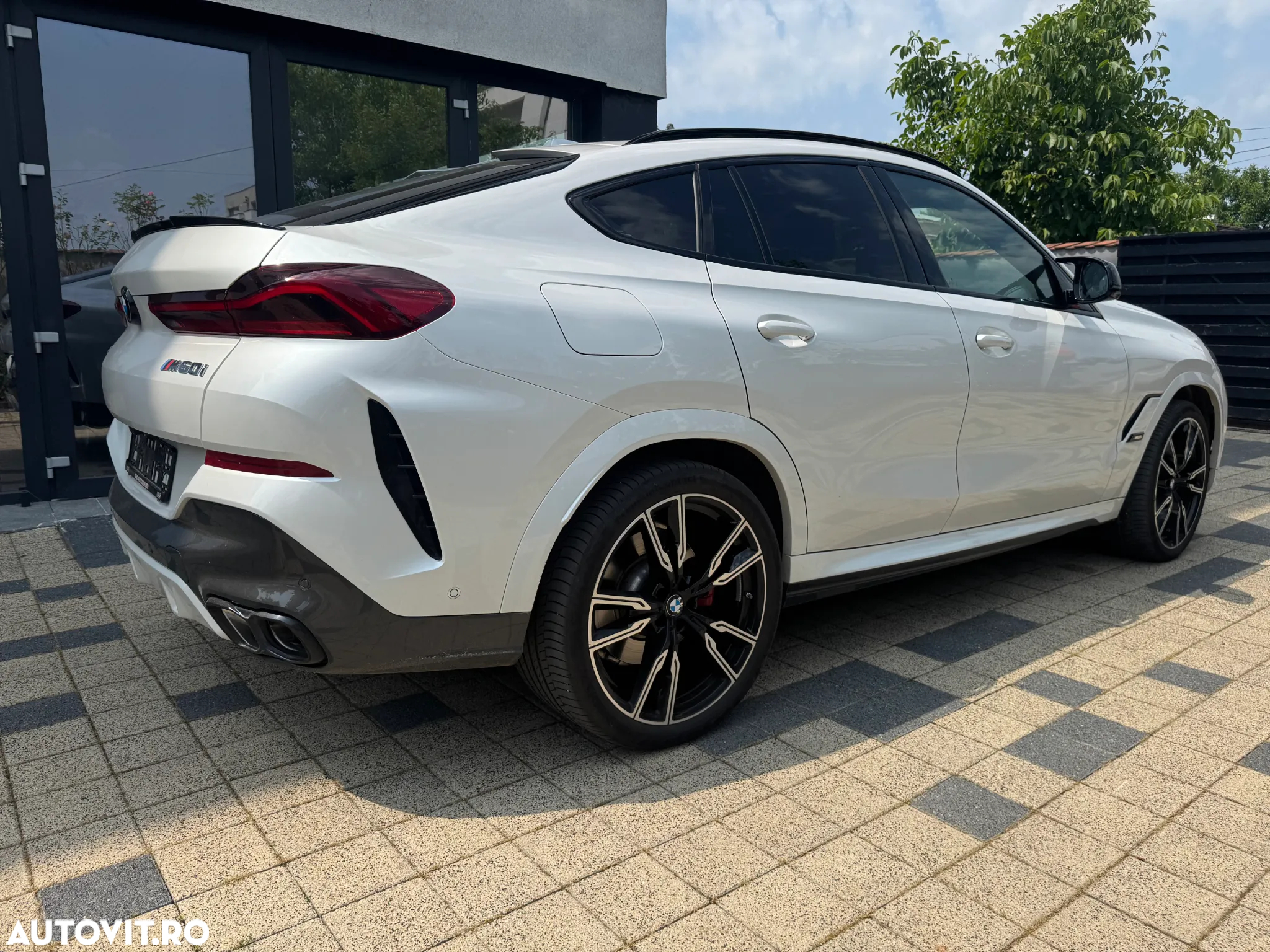 BMW X6 M M60i xDrive AT MHEV - 8