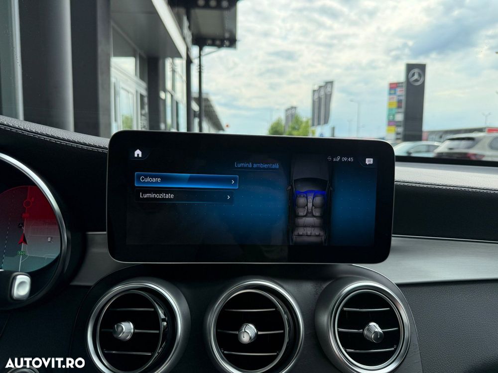 Mercedes-Benz GLC Coupe 300 e 4MATIC PHEV - 17