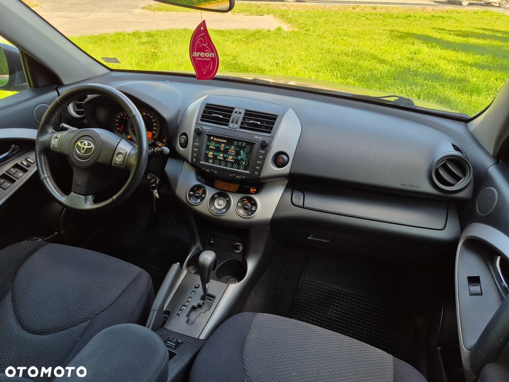 Toyota RAV4 2.0 4x4 Automatik Sol - 30