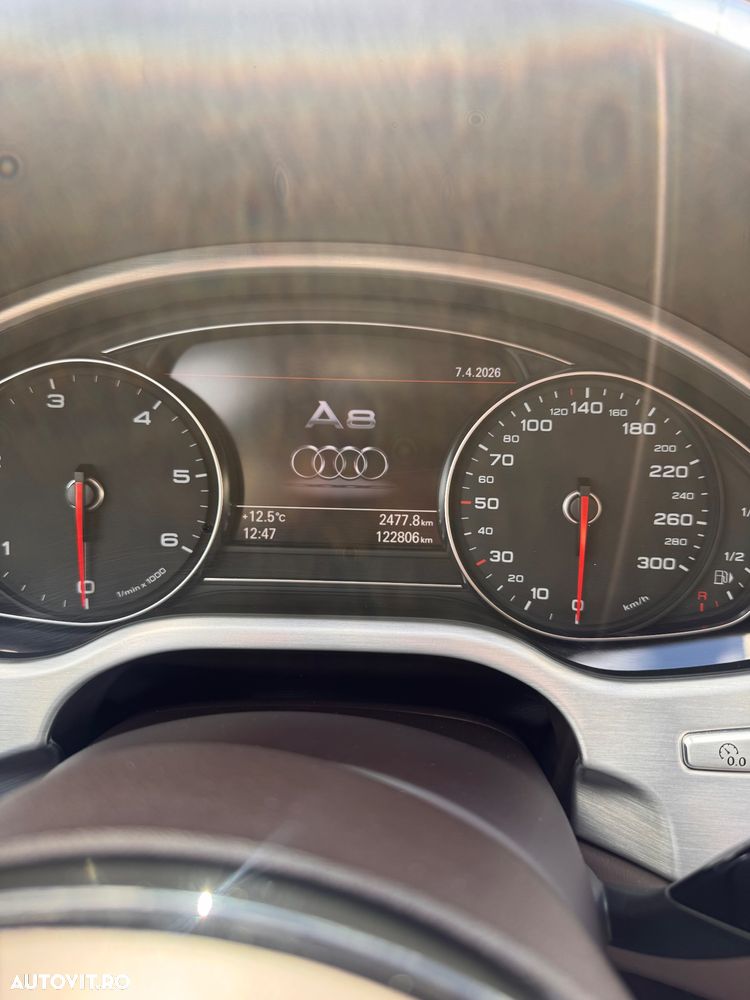 Audi A8 4.2 TDI Quattro Tiptronic - 11