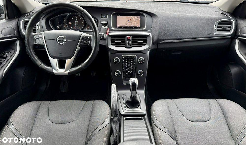 Volvo V40 Cross Country D3 Drive-E Momentum - 14