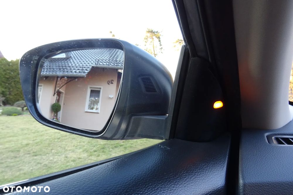 Nissan X-Trail 1.7 dCi Xtronic Tekna - 24