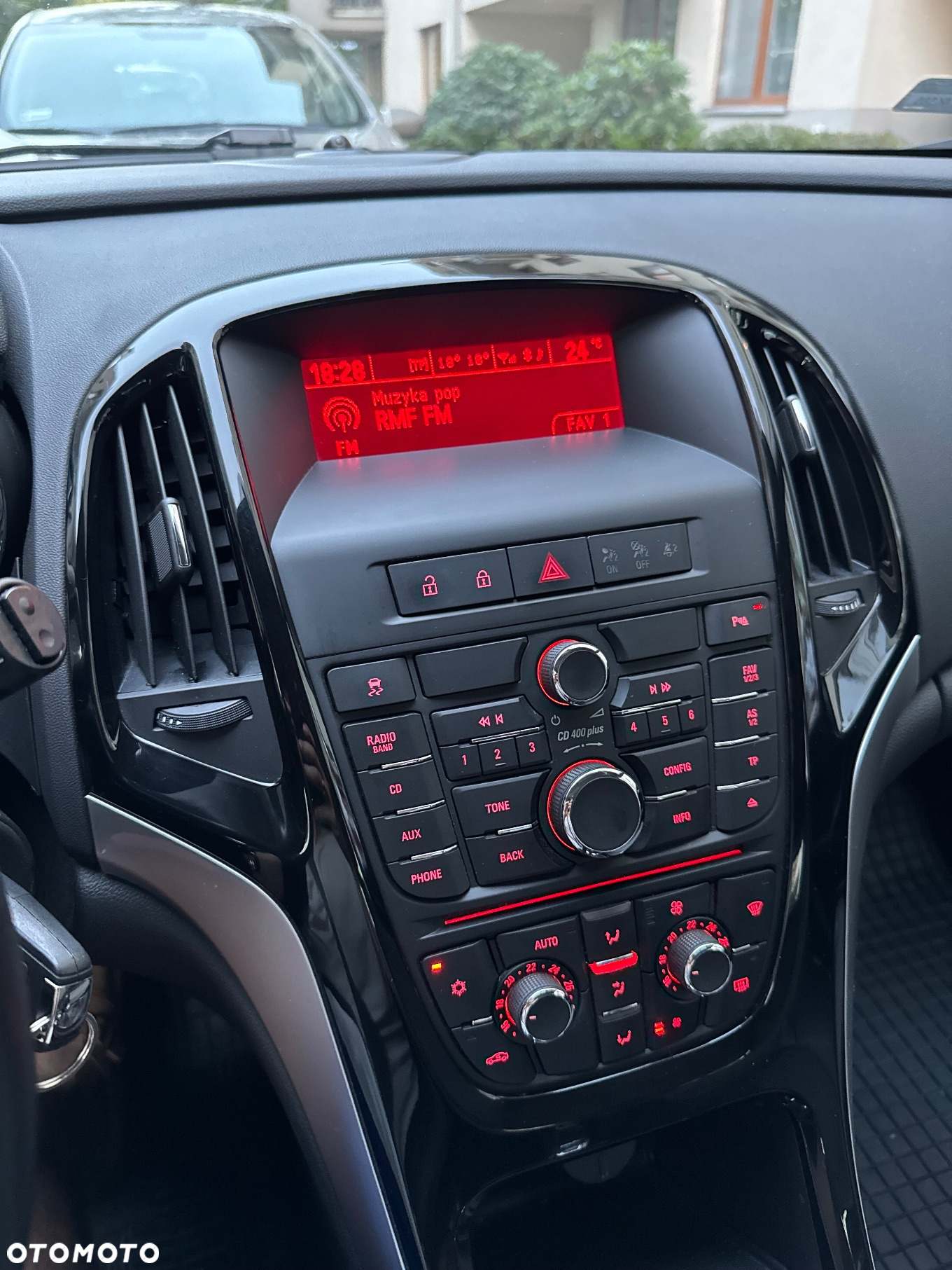 Opel Astra IV 1.4 T Cosmo - 11