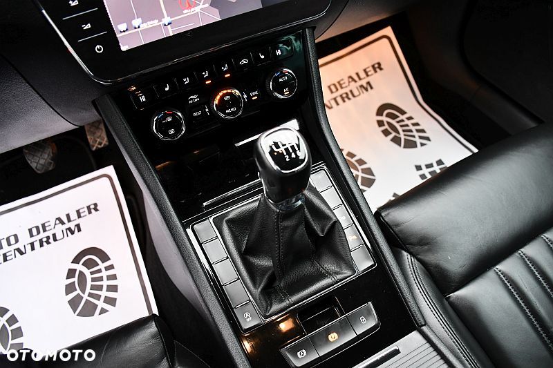 Skoda Superb 1.6 TDI Style Greenline - 17