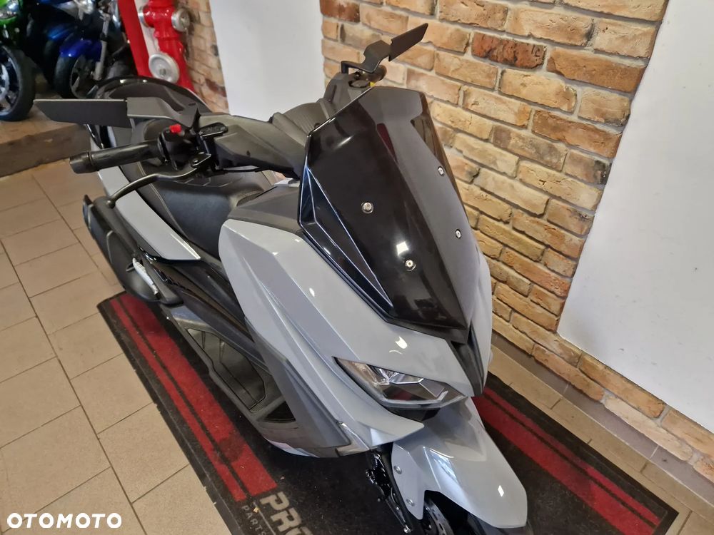 Yamaha NMAX - 34