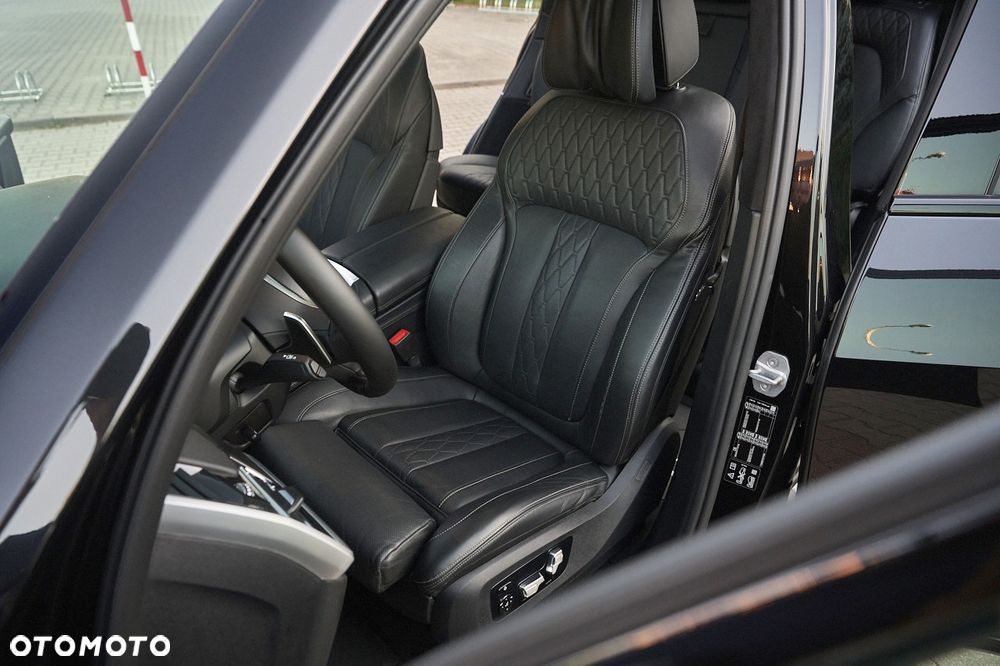 BMW X7 xDrive40i sport - 17