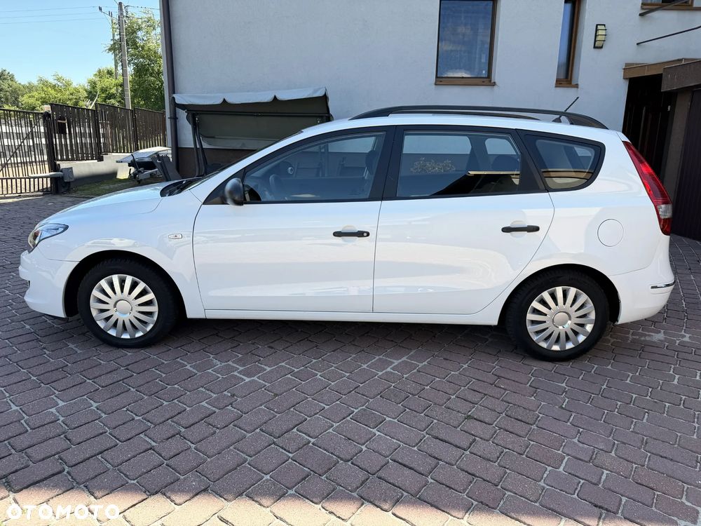 Hyundai i30 i30cw 1.4 Edition Plus - 34