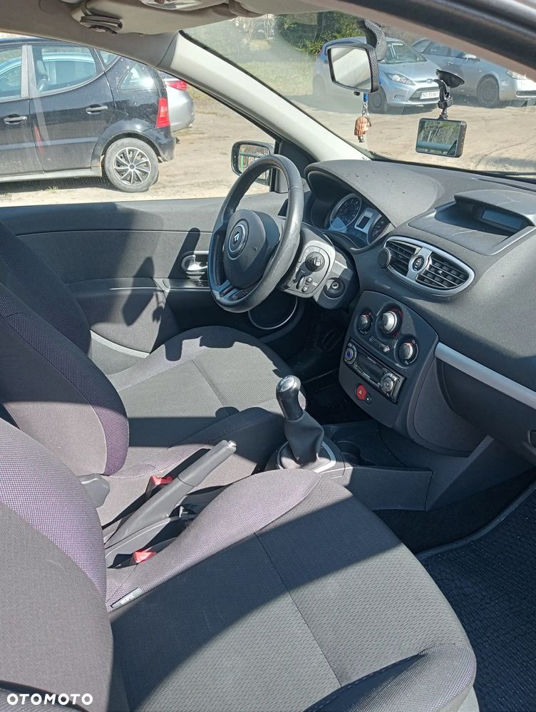 Renault Clio 1.2 16V Expression - 3