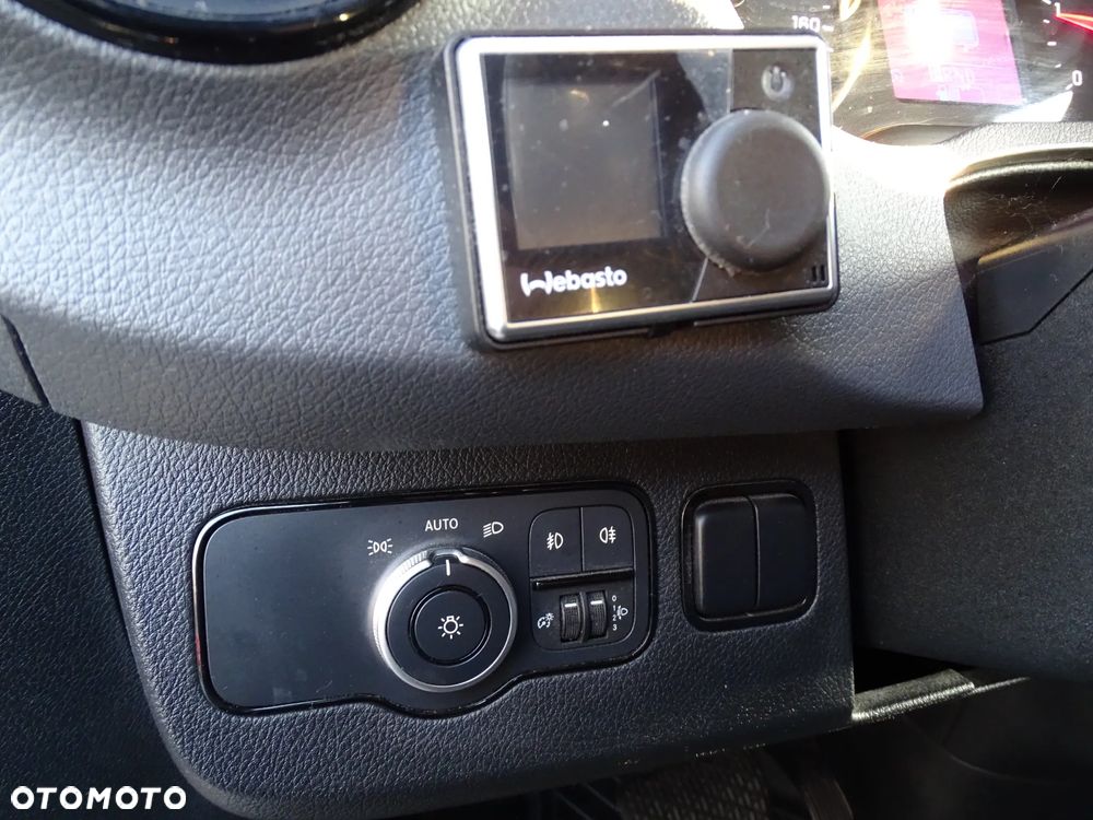 Mercedes-Benz SPRINTER - 22