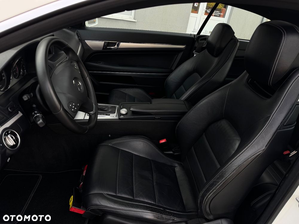 Mercedes-Benz Klasa E 220 (BlueTEC) d Coupe 9G-TRONIC - 22