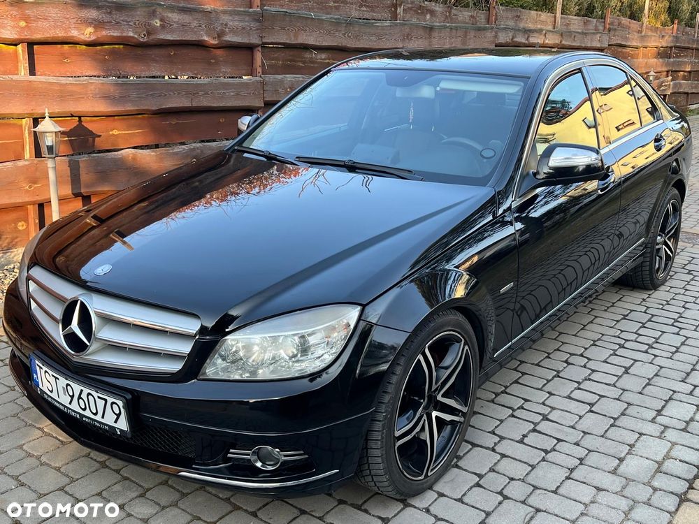 Mercedes-Benz Klasa C 320 CDI 7G-TRONIC Avantgarde Sport Edition - 16