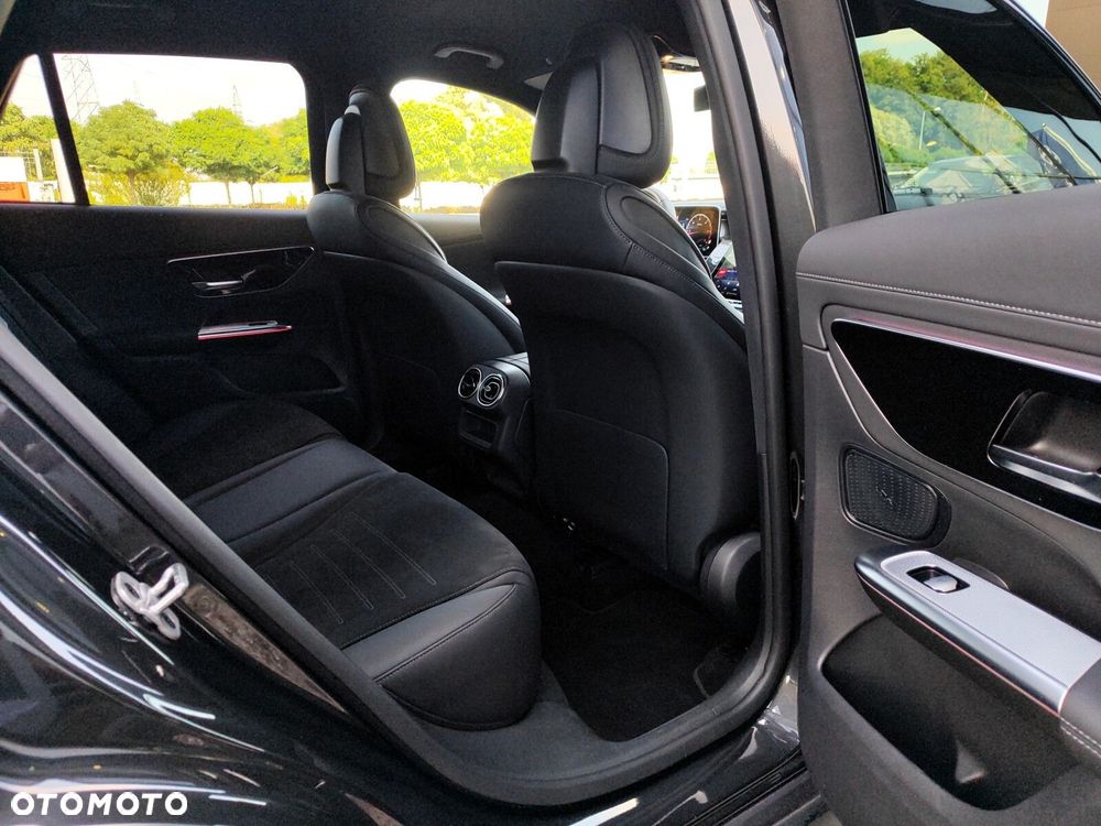 Mercedes-Benz GLC - 14