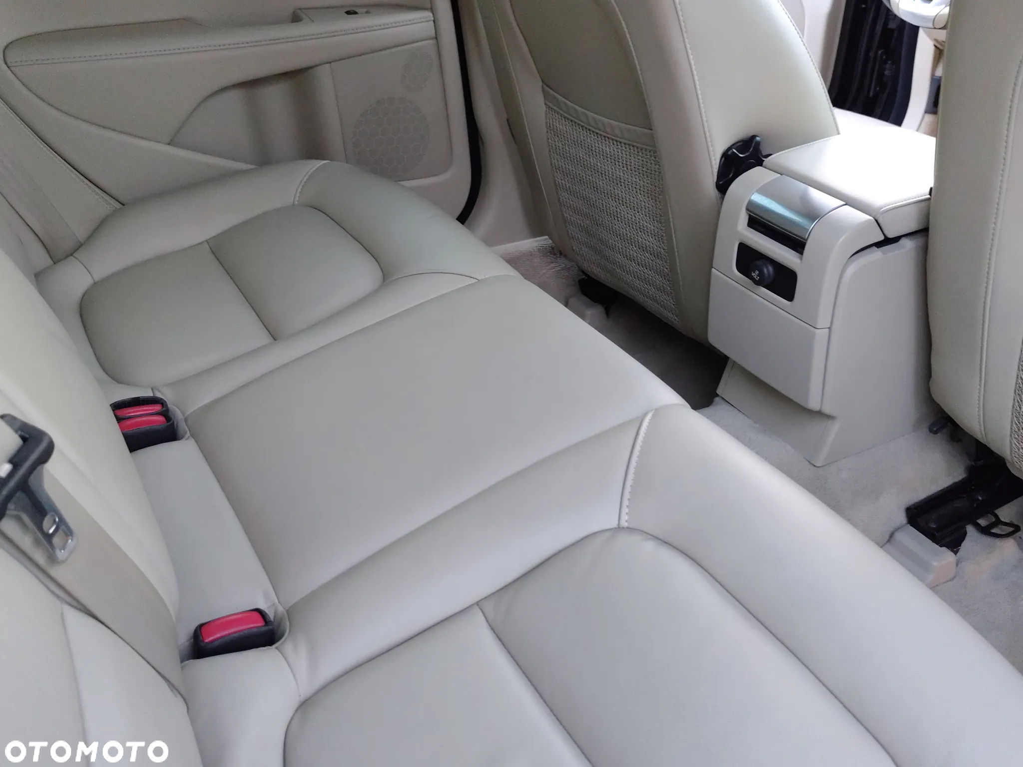 Volvo XC 70 T5 Geartronic Momentum - 30