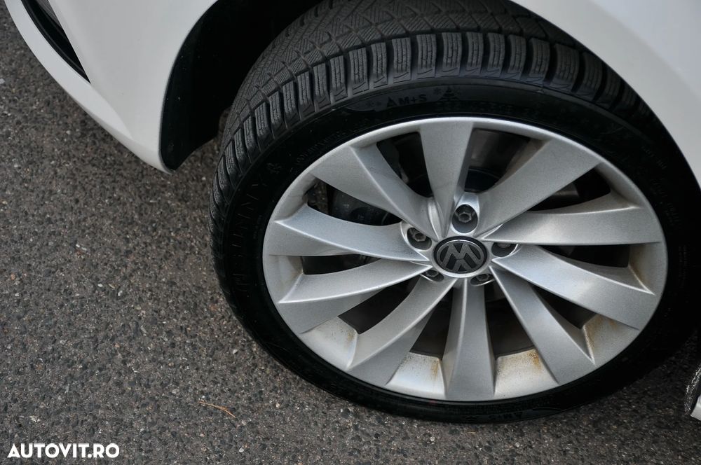 Volkswagen Passat CC - 26