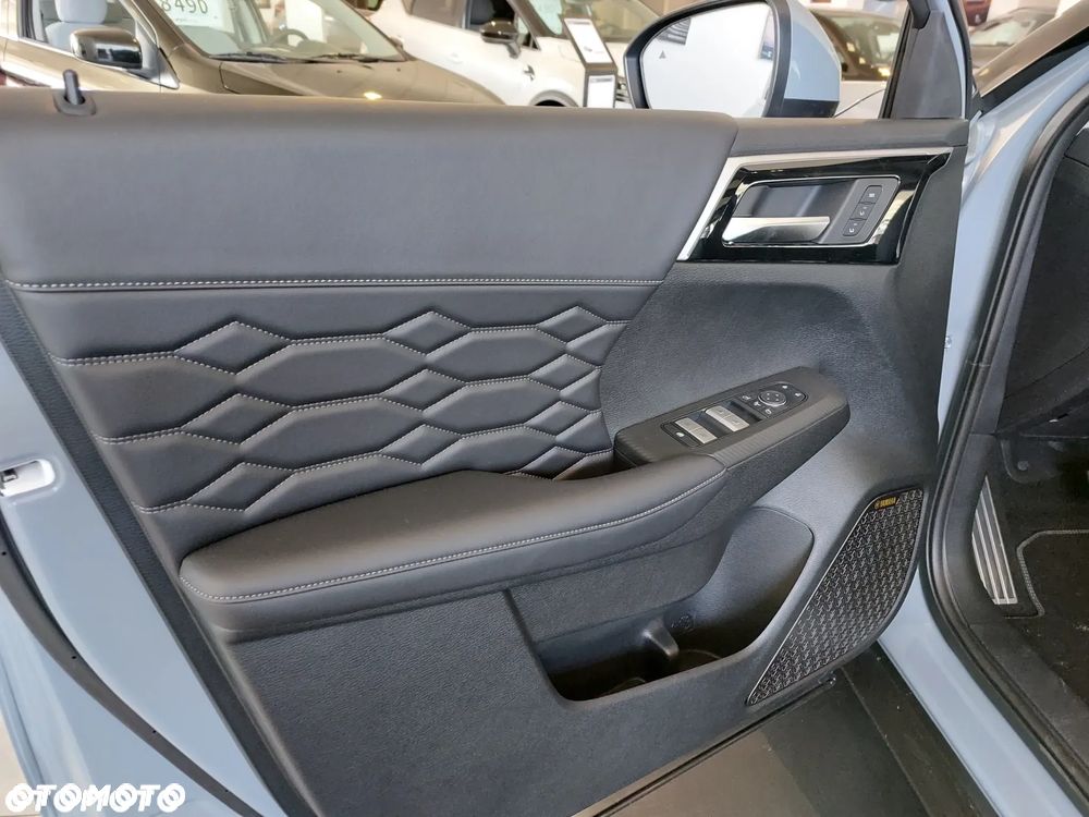 Mitsubishi Outlander PHEV Instyle - 8