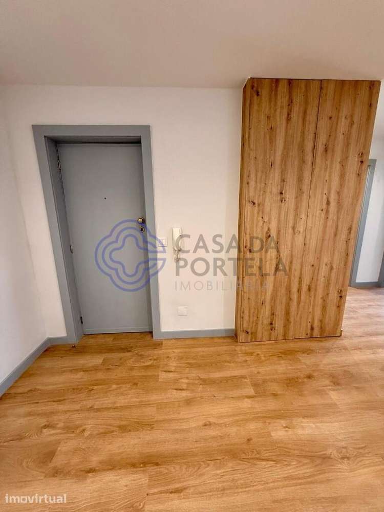 T2 totalmente remodelado — modernidade, luminosidade e conforto numa l - Grande imagem: 3/47