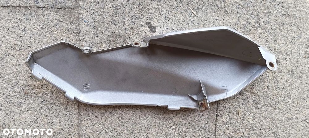 APRILIA SHIVER DORSODURO OWIEWKA OGON LAMPA RĄCZKI PASAŻERA - 28