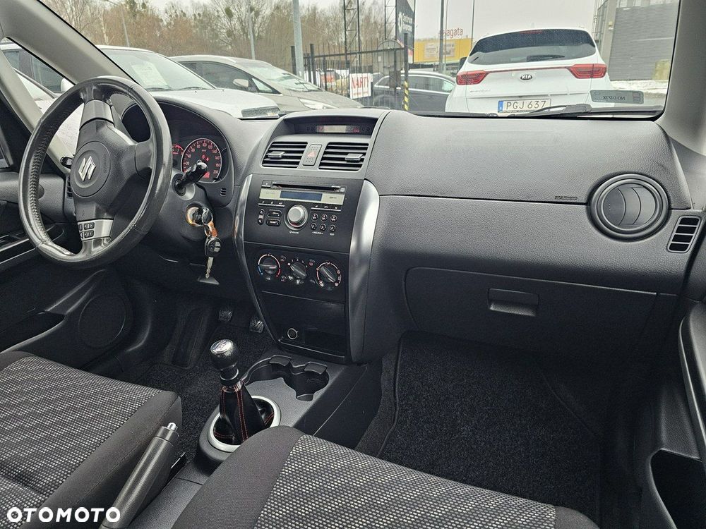 Suzuki SX4 1.6 GS / Premium - 18