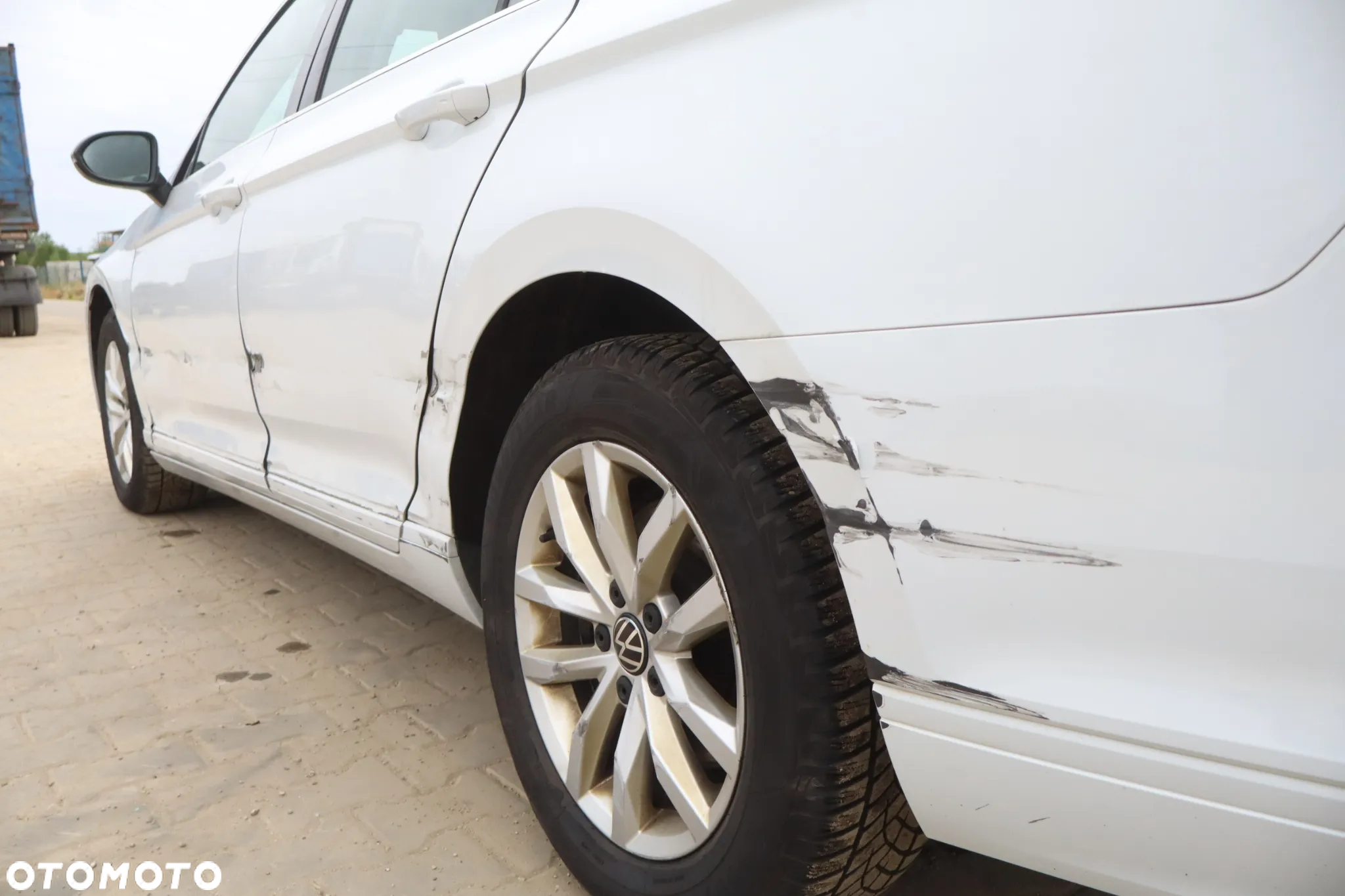 Volkswagen Passat 2.0 TDI EVO Business - 19