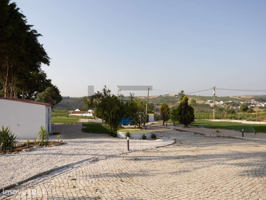 Moradia T4 com Piscina Privada em Terreno de 7600m2, para Venda em ... - Grande imagem: 2/24