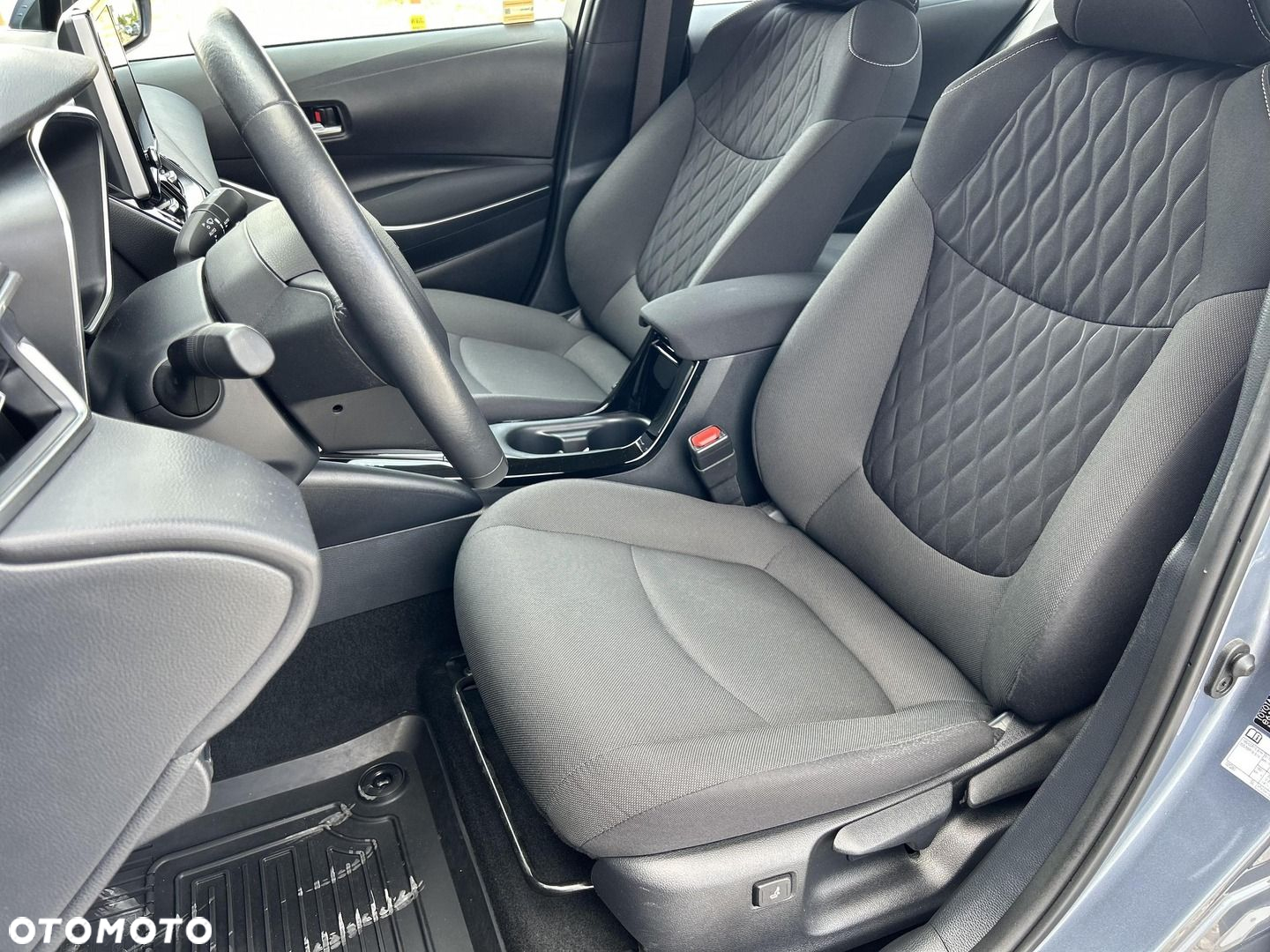 Toyota Corolla - 10