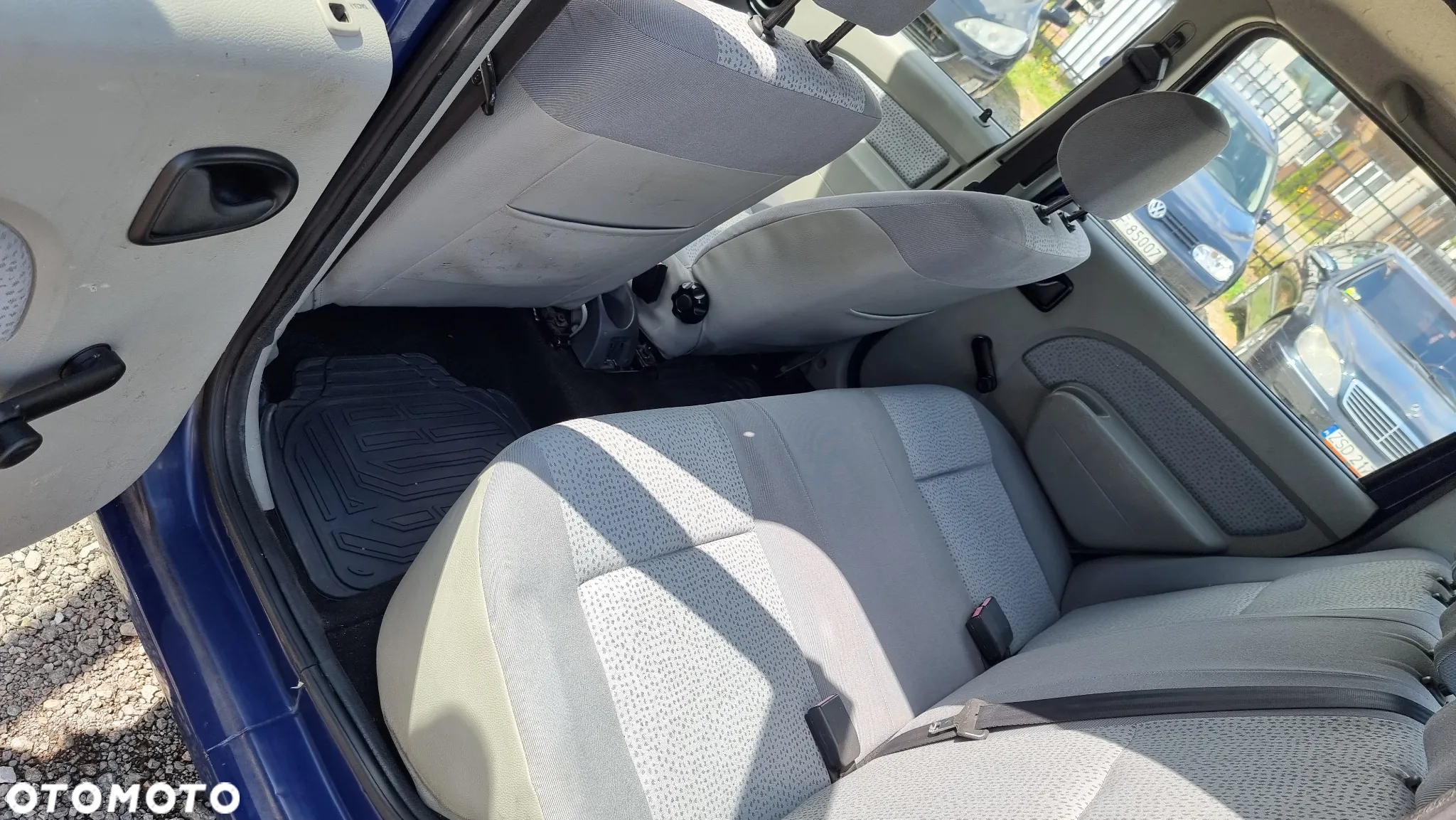 Dacia Logan 1.4 Ambiance + - 11