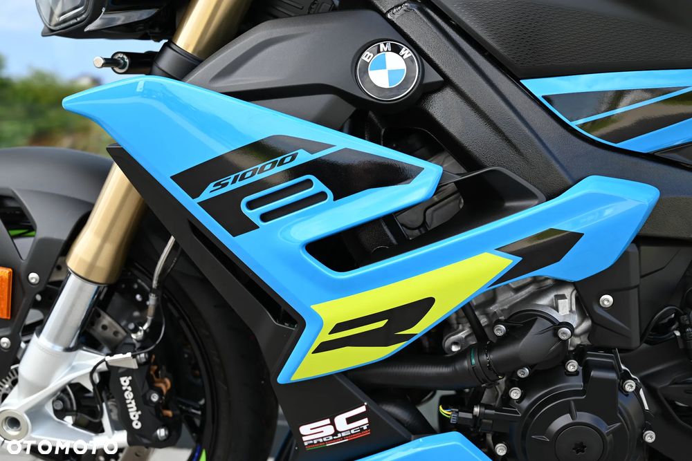 BMW S - 18