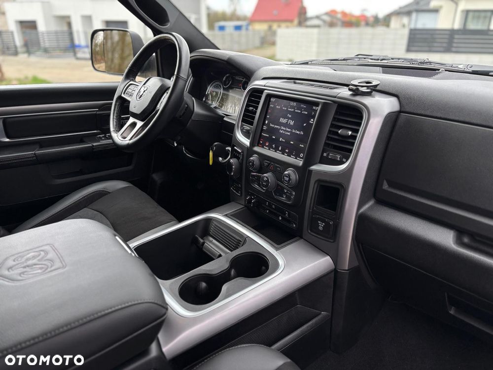Dodge RAM - 22