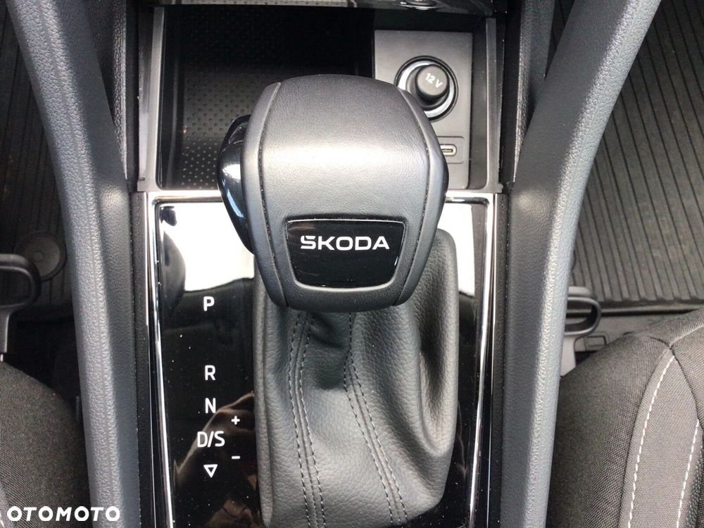 Skoda Karoq 1.5 TSI ACT Selection DSG - 19