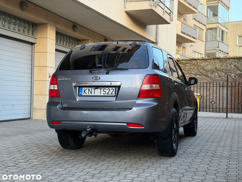 Kia Sorento - 4