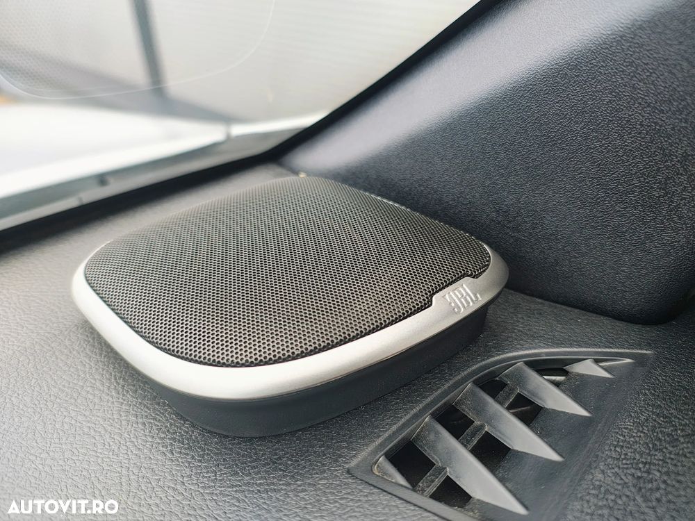 Toyota Hilux 2.8D 204CP 4x4 Double Cab AT Invincible - 13