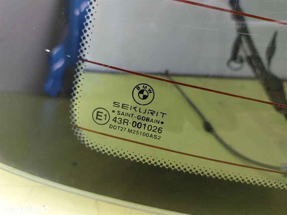 Szyba klapy bagażnika BMW E46 98-07 KOMBI TOURING / BLACK SAPPHIRE METALLIC - 3