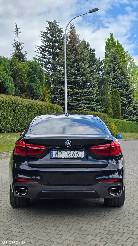 BMW X6 xDrive40d - 16