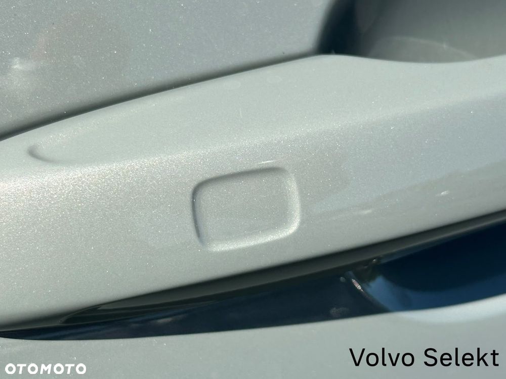Volvo V90 Cross Country - 17