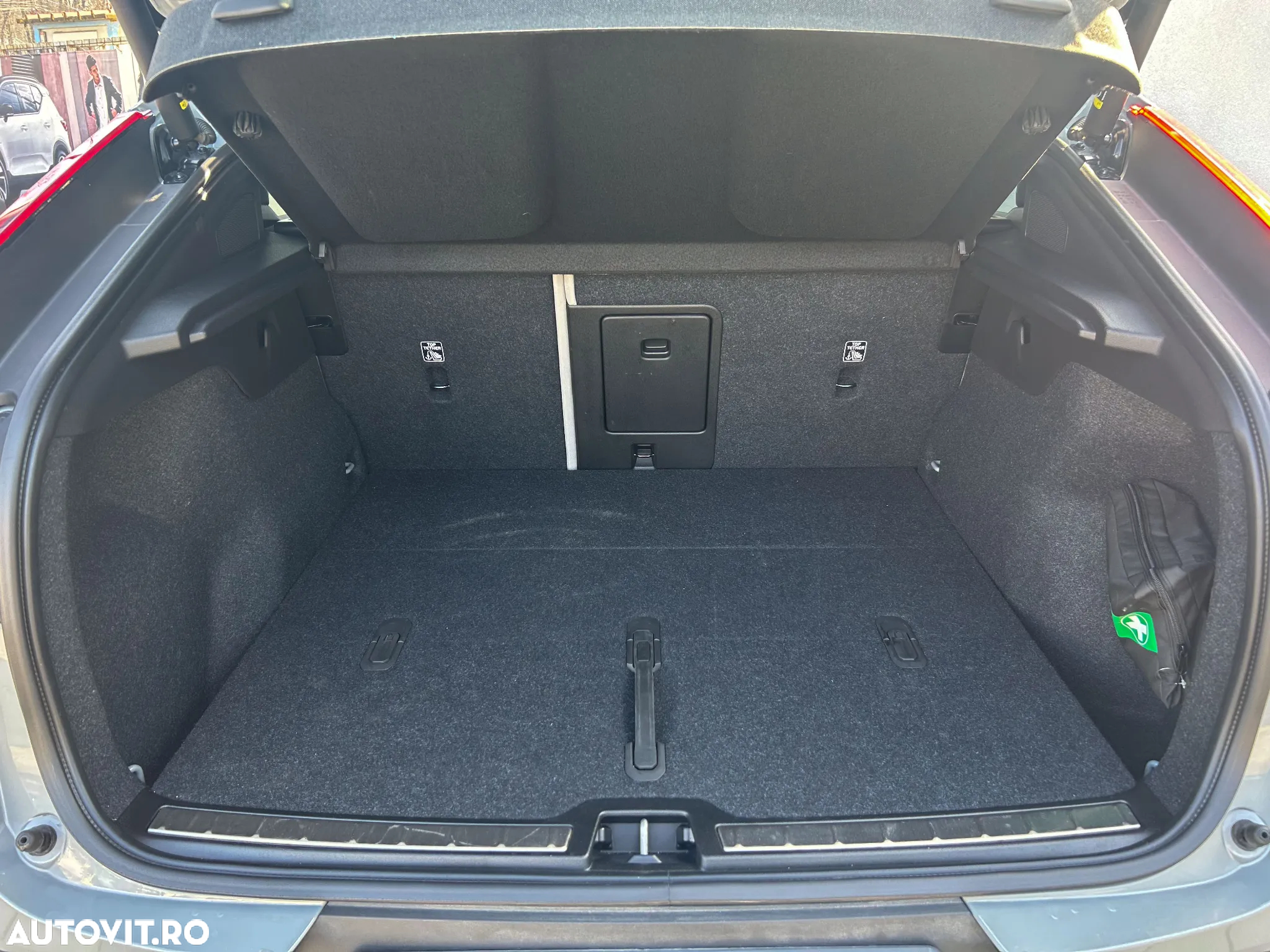Volvo C40 Recharge Single Motor Extended Range RWD Ultimate - 9
