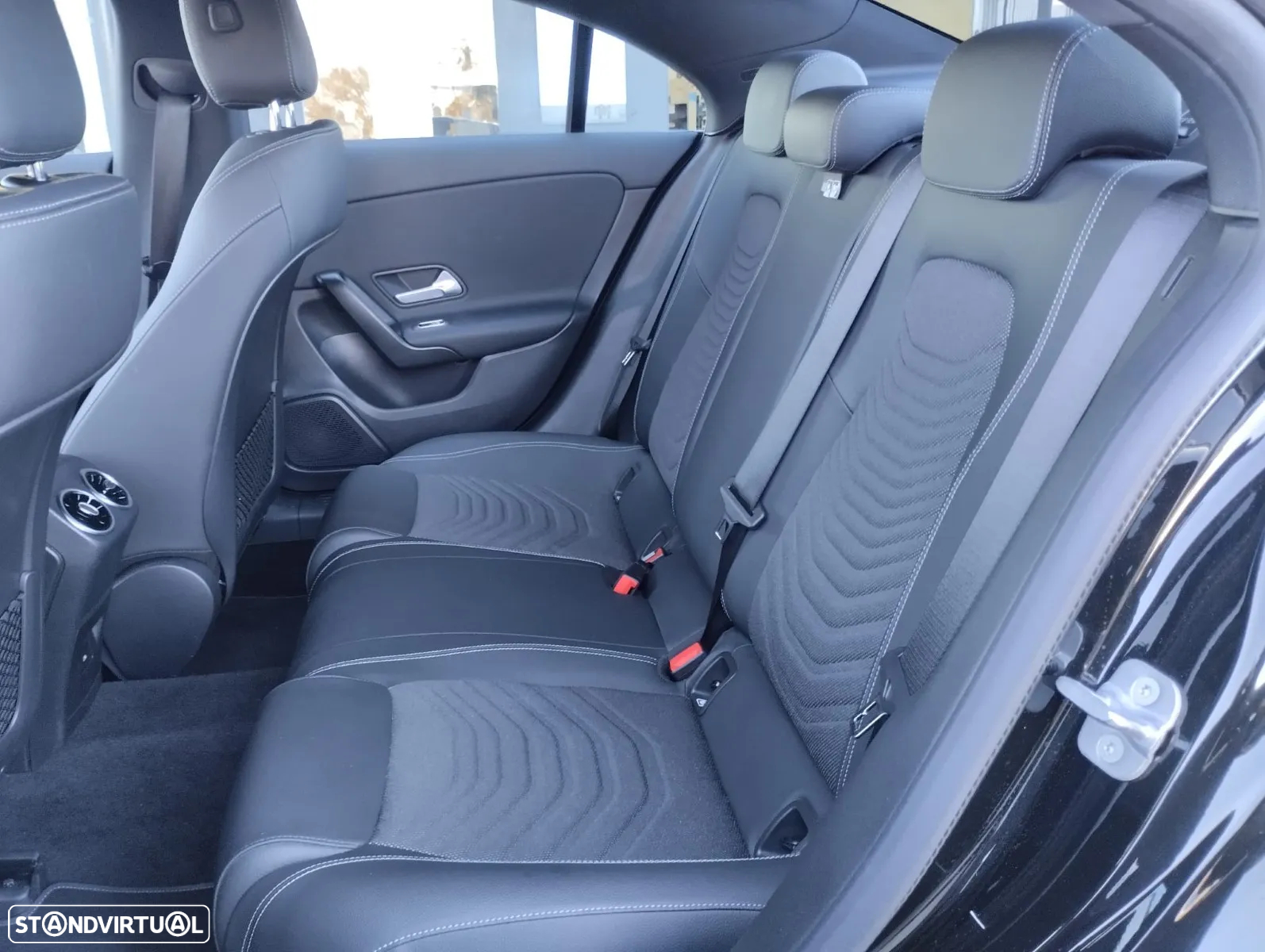 Mercedes-Benz CLA 180 d - 7