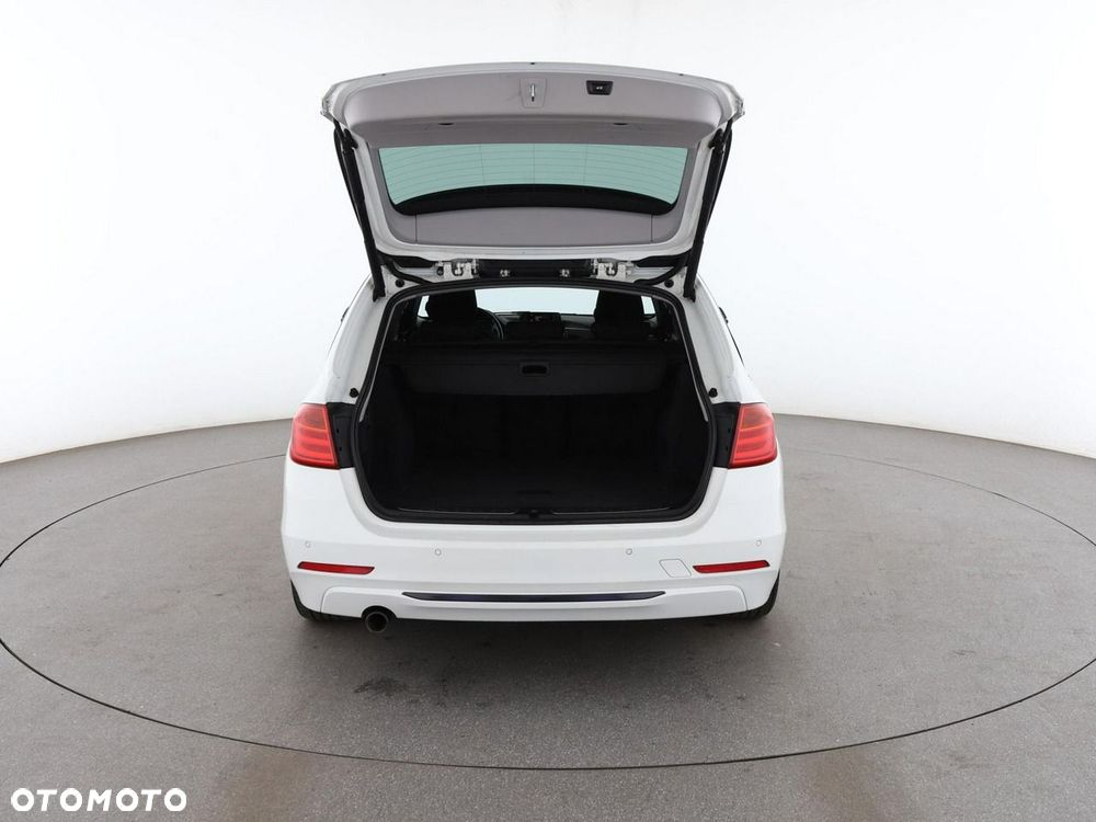 BMW Seria 3 318d - 20