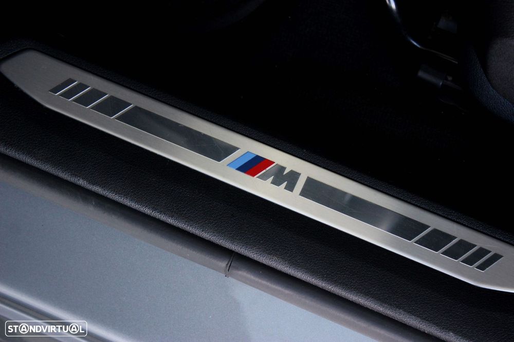 BMW 116 d Pack 50 anos M Auto - 17