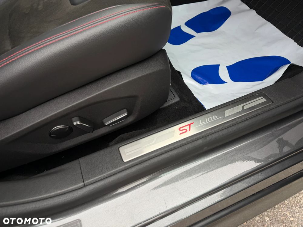 Ford Mondeo 2.0 Hybrid ST-Line X - 14