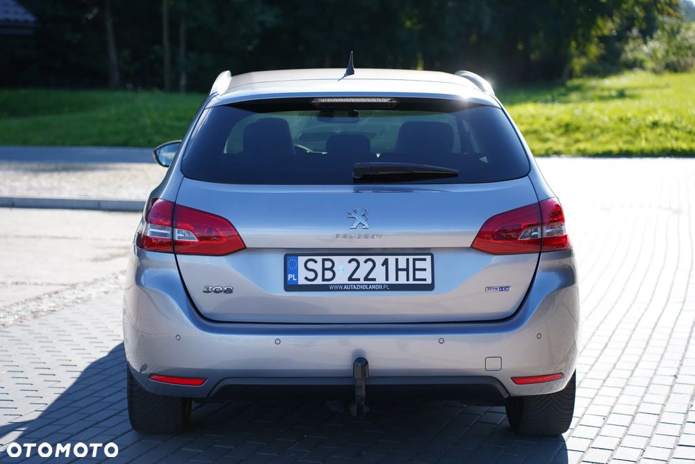 Peugeot 308 SW BlueHDi 150 EAT6 Stop & Start Allure - 11