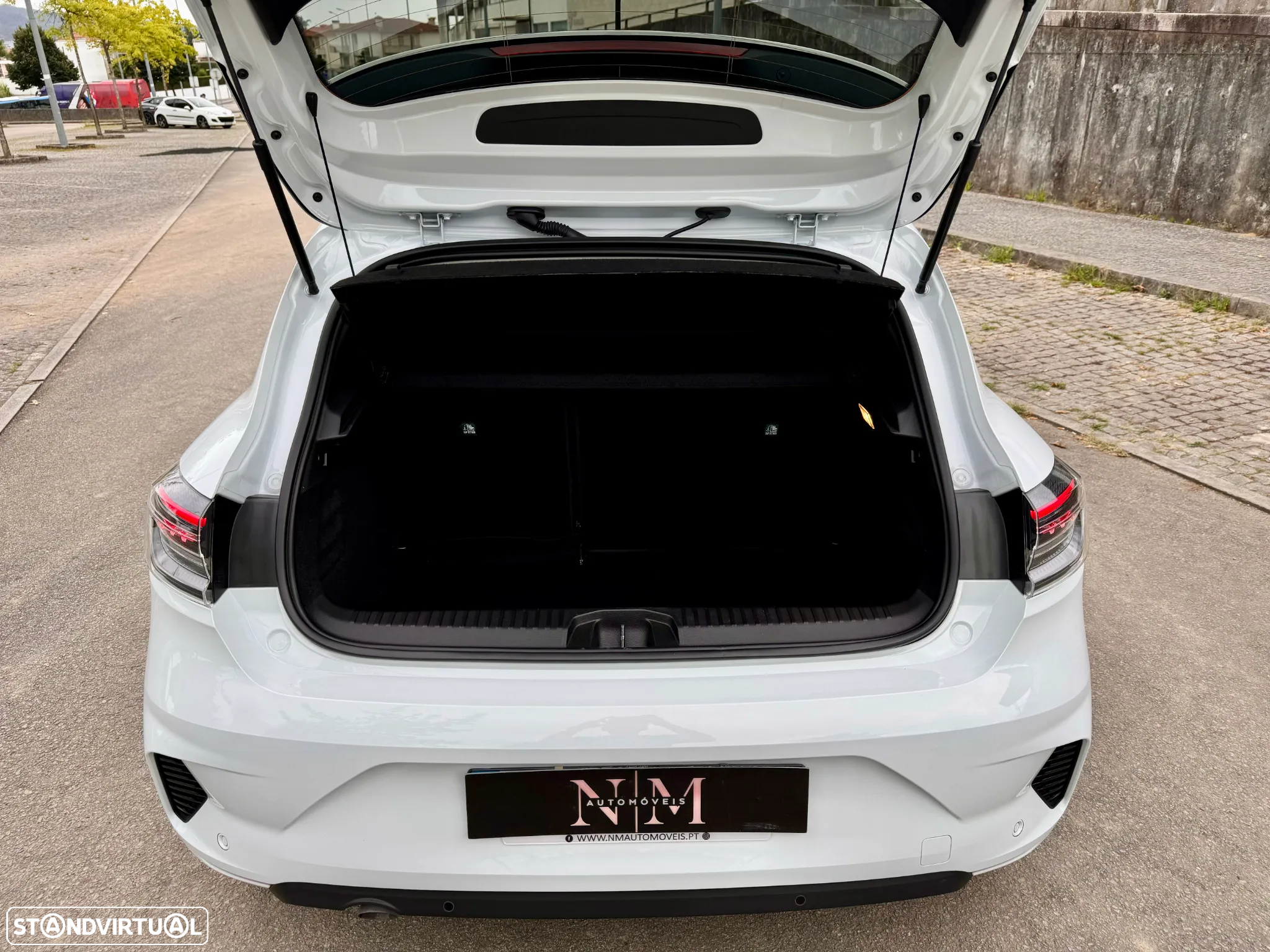 Renault Clio 1.0 TCe Evolution - 25